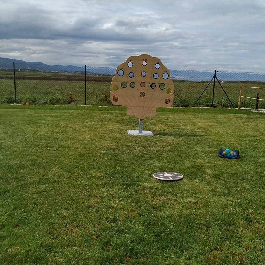 No podía faltar el símbolo de nuestro Parque, la vieira. Otra prueba de fuego a vuestra puntería, que podréis complicar aún más con la tabla de equilibrio. ¡Un gran reto!